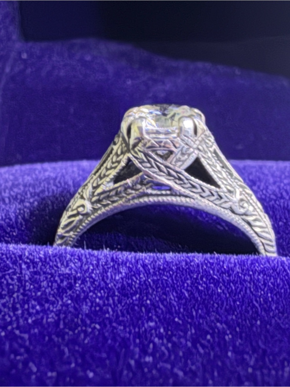Sterling Silver Vintage-Style Filigree Moissanite Solitaire Ring Size 5.75/6